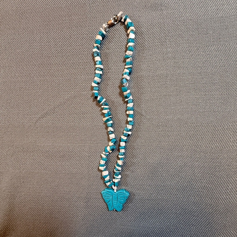 Turquoise White Howlite Chip Bead Butterfly Pendant Necklace 18.5 Inch Boho